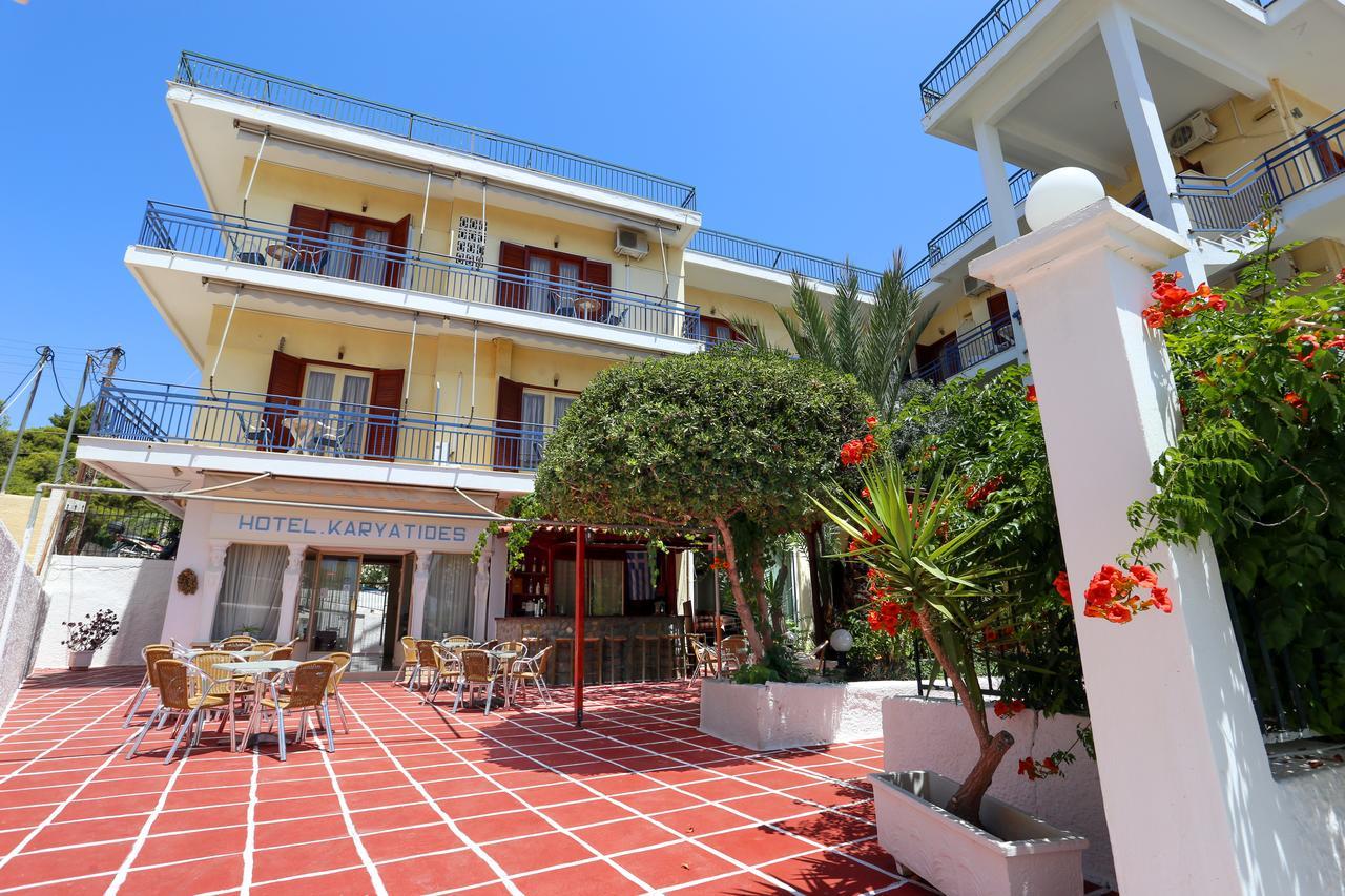 Hotel Karyatides Agia Marina  Zewnętrze zdjęcie